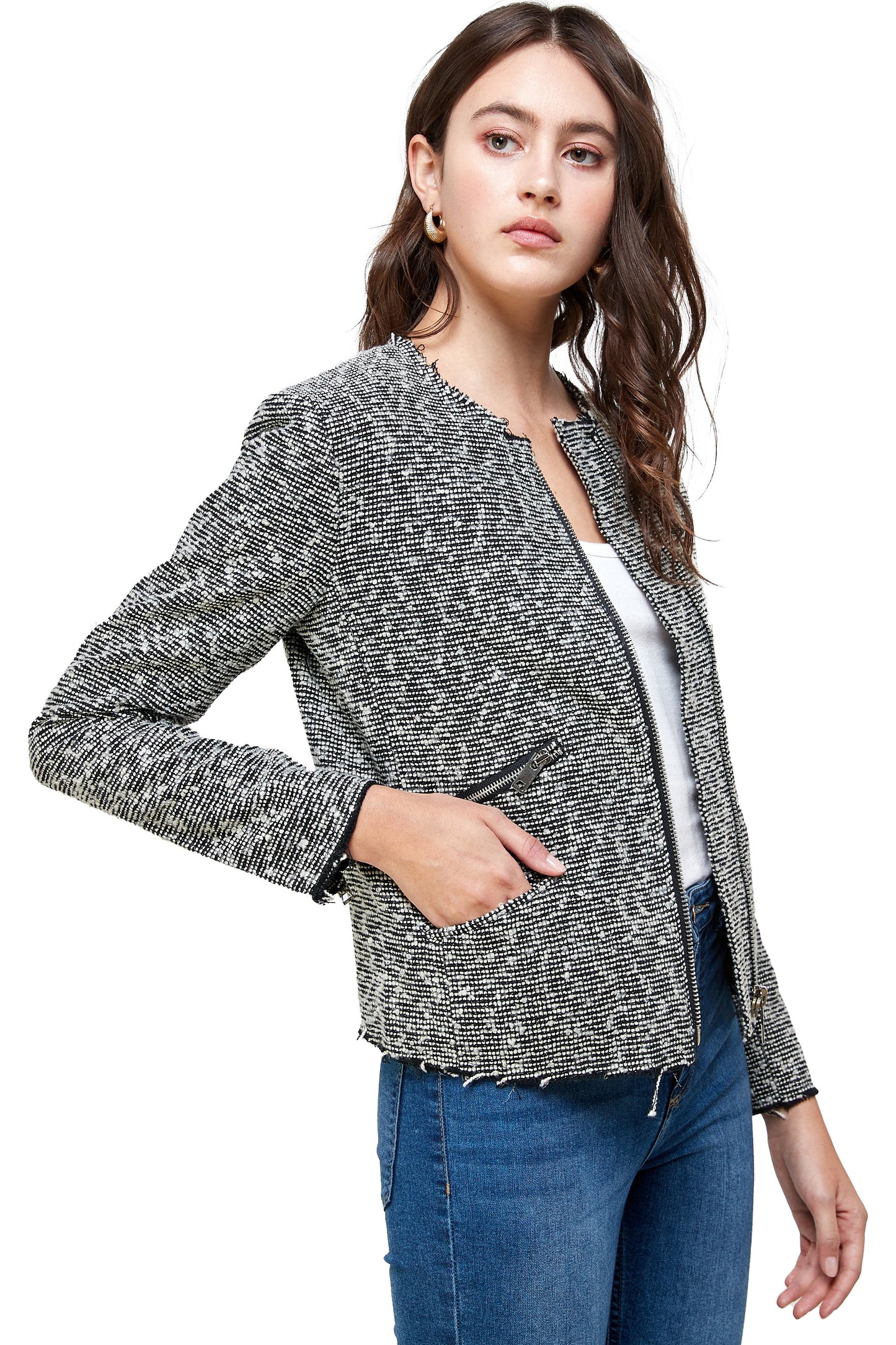 Textured Zip-Up Jacket – Casual Elegance