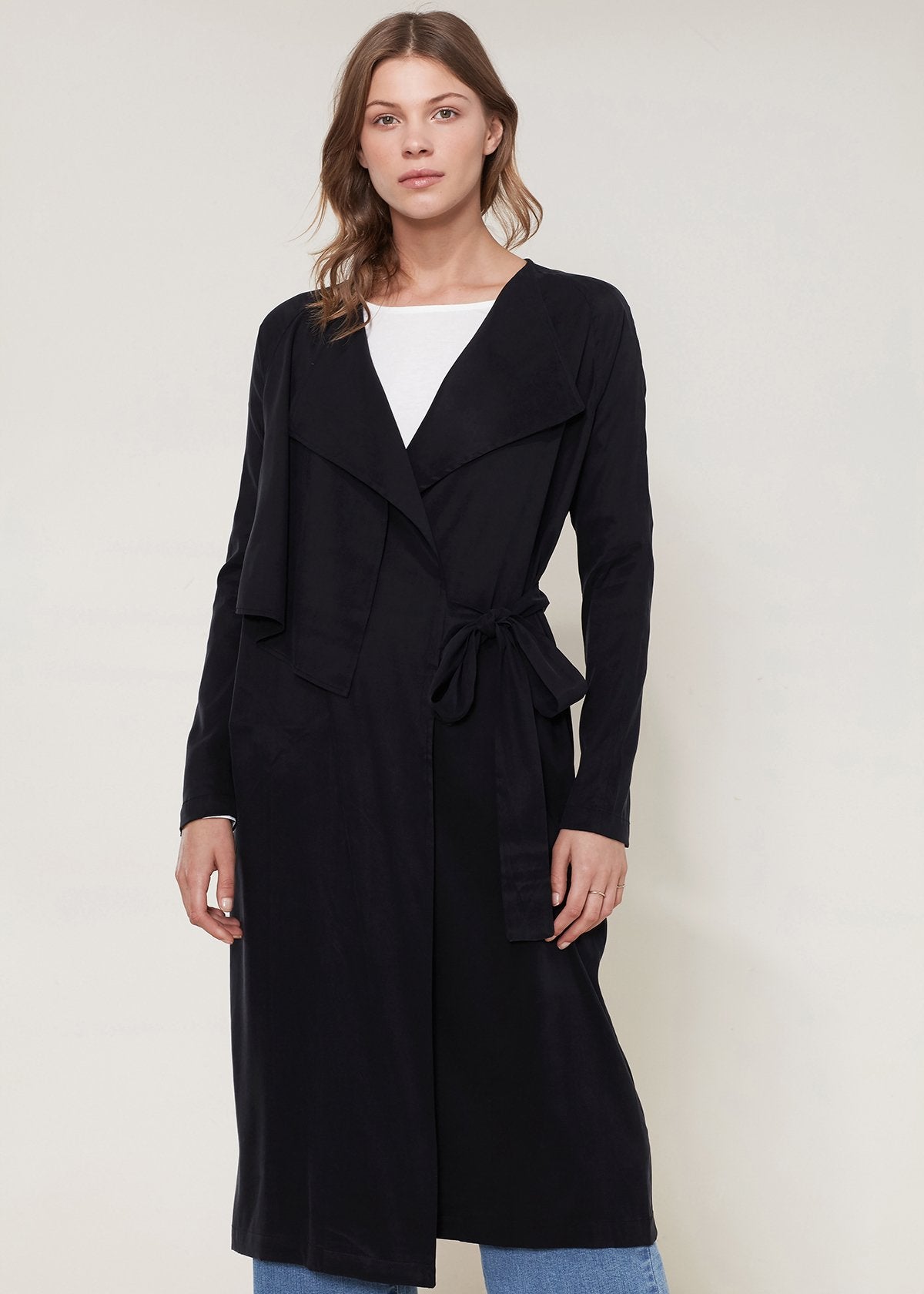 Women's Wrap Trench Coat In Black