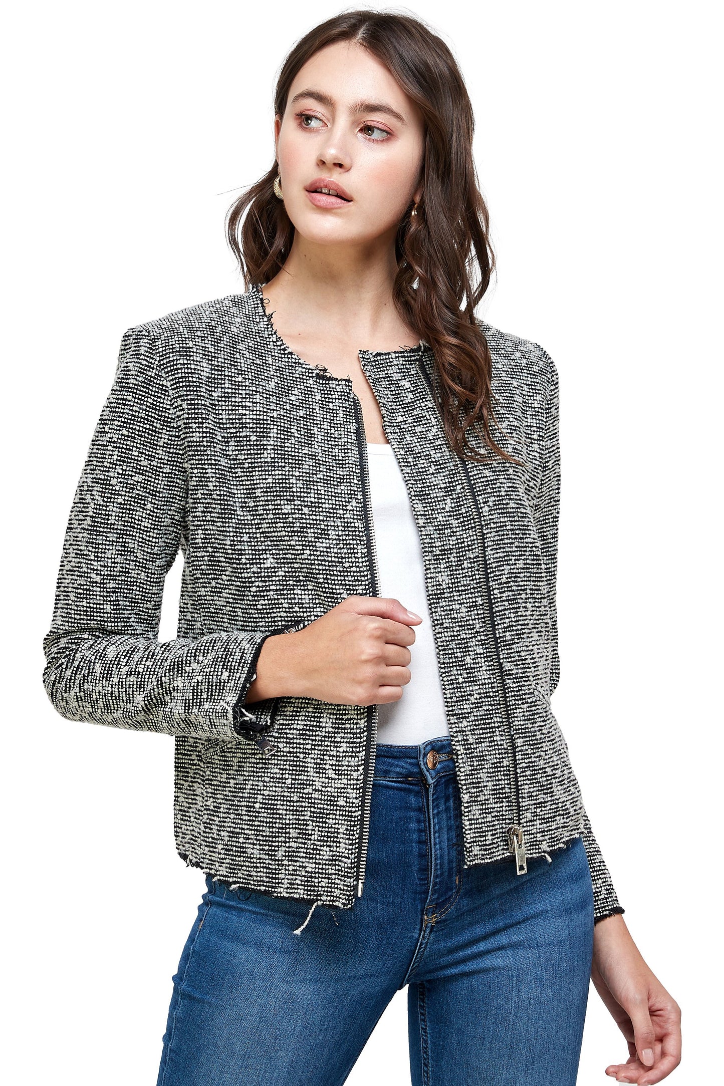 Textured Zip-Up Jacket – Casual Elegance